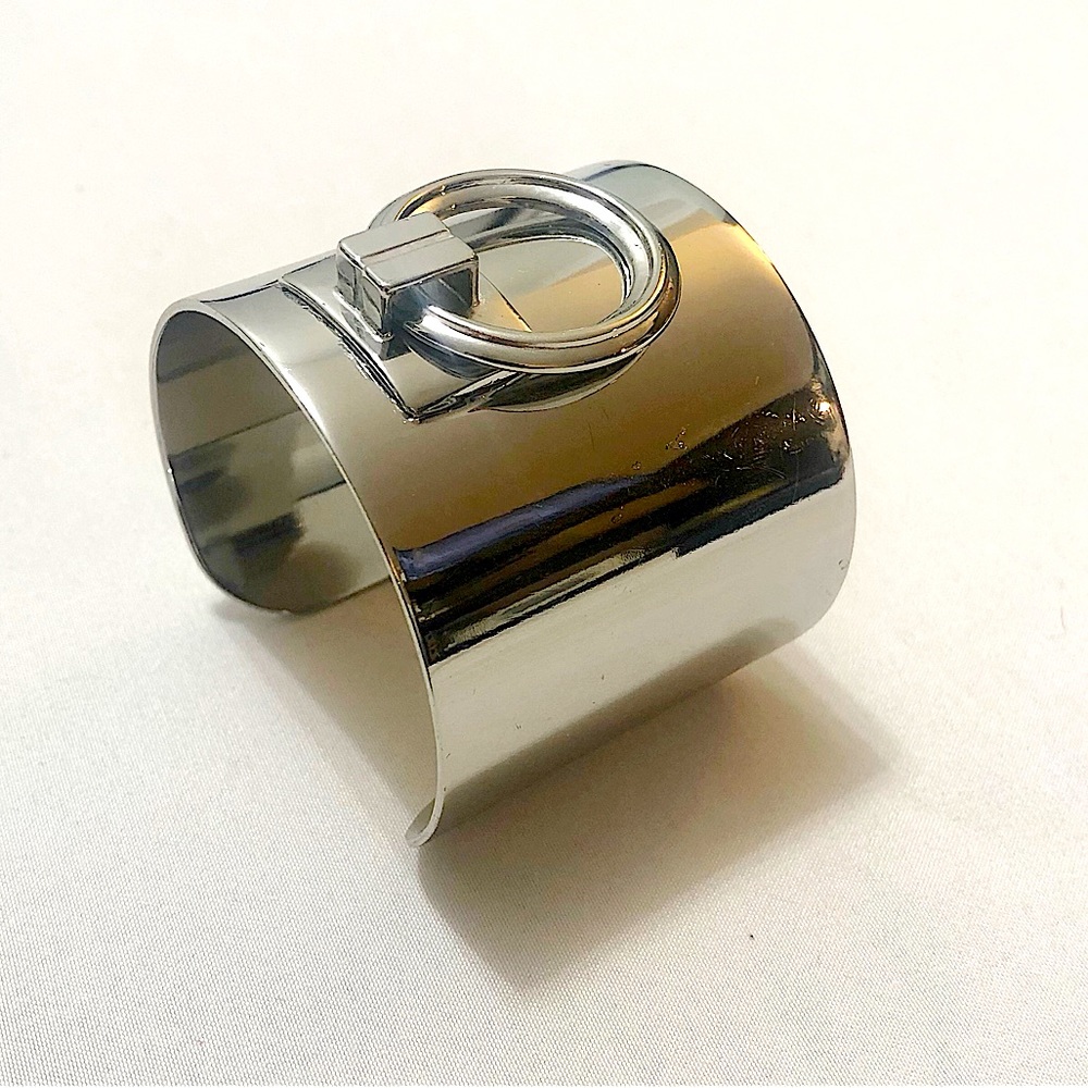 banana republic wide ring cuff bracelet in chrome silver